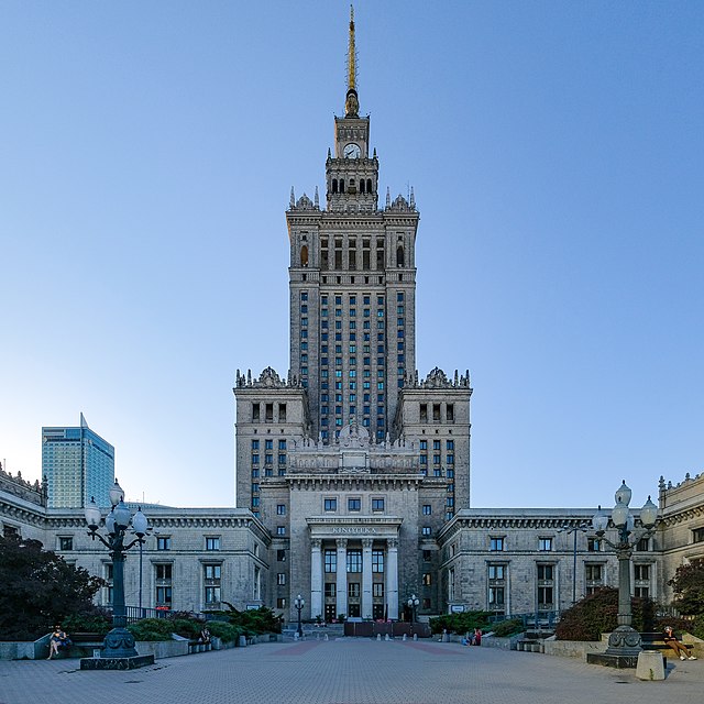 Koniec drapaczy chmur przy PKiN? Co powstanie w sercu Warszawy - Miejski Reporter