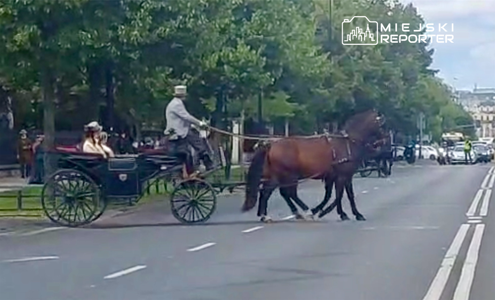 Lalka w centrum Warszawy. Weekend bez przejazdu Alejami Ujazdowskimi - Miejski Reporter