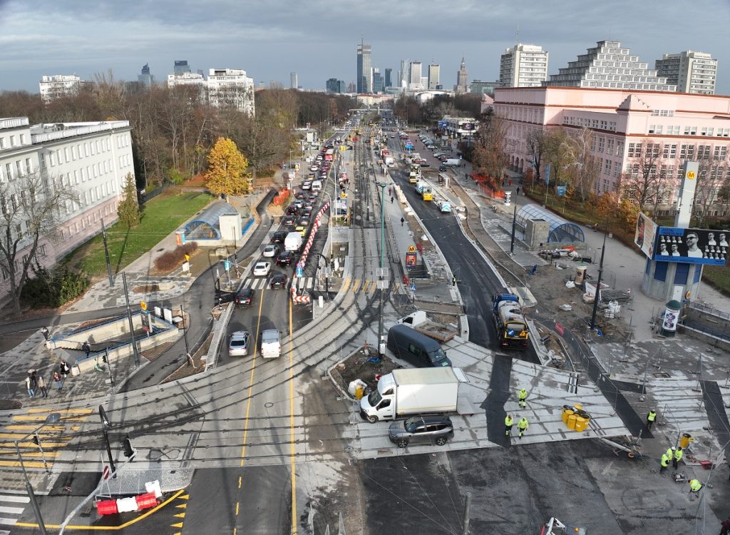 Prace tramwajowe na Rakowieckiej – zmiany dla pasażerów na Mokotowie - Miejski Reporter