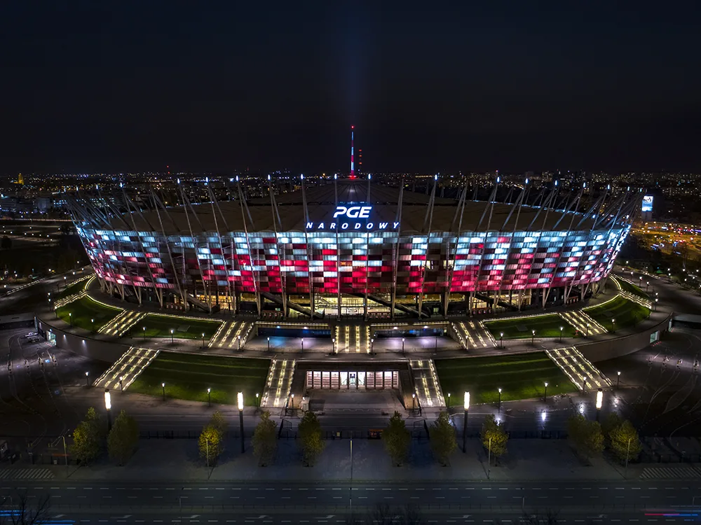 Wirtualna wycieczka po PGE Narodowym : zwiedzanie Stadionu Narodowego online