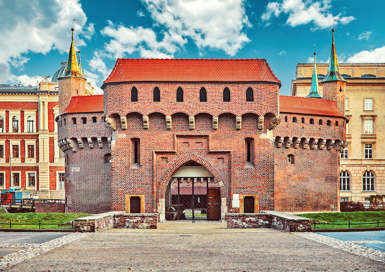 Barbakan Krakowski - zabytek architektury w Polsce