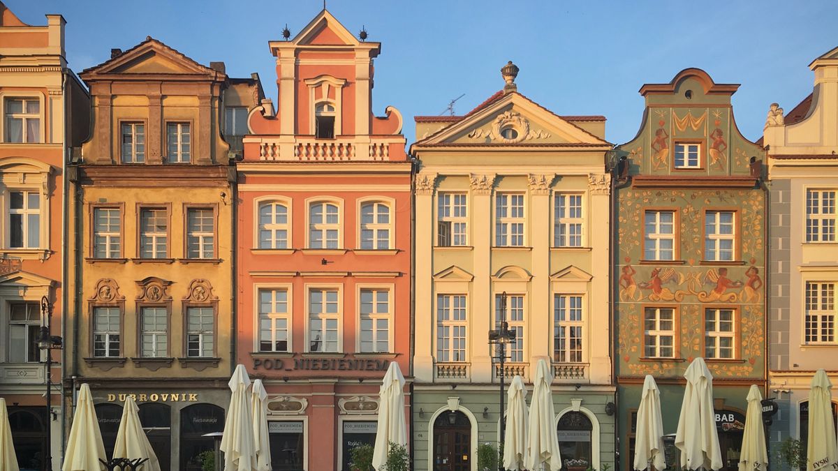 Miasta na literę P – kolorowe kamienice Starego Rynku w Poznaniu
