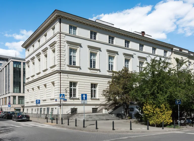 Był ambasadą Japonii i Domem Rosyjskim. Państwowa spółka zrobi w nim penthouse na 500 metrów