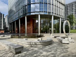 Kompleks Mennica Legacy Tower w Warszawie