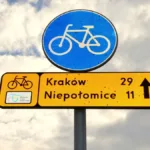 Drogowskaz z nazwami miejscowości: w Polsce nie ma miasta na literę Ź