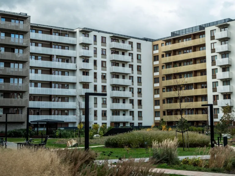 13 tysięcy mieszkań w trzy miesiące. Najlepszy kwartał roku zrobiły wakacje